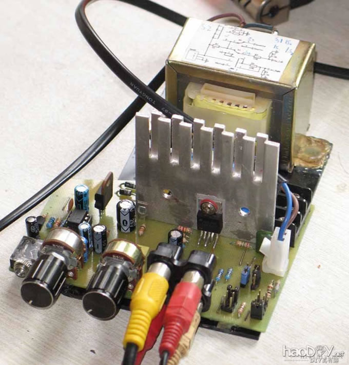 lm3886ѹŴ󹲵ظ 5.1