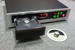 Ƹ COMPACT DISC PLAYER CDM4