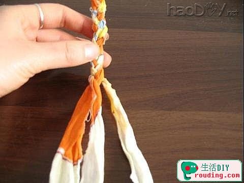 Ƴı߽ǲ,Tɴ