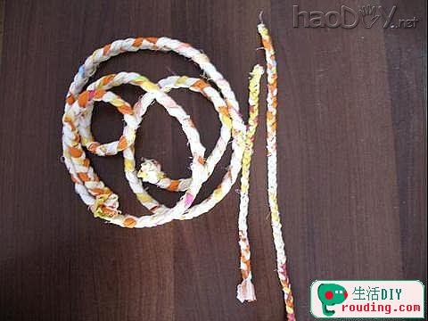 Ƴı߽ǲ,Tɴ