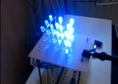 可由PC控制的3x3x3 LED 光立方