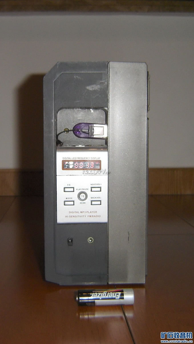 侧面.JPG 改造一个mp3播放器