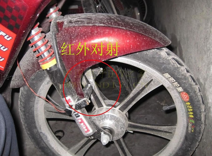 С��¿Ħ�г��Ӳ��١���̡�ʱ�䡢�¶���ʾ���ܱ���ʵ��(2)