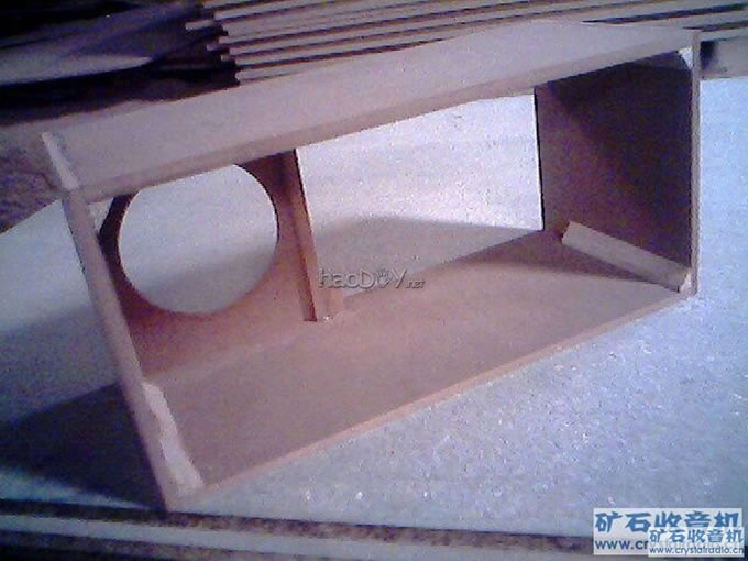 收音机机箱3.jpg 收音机机箱3.jpg