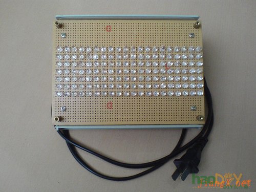 CD4017ɵĵˮʵ
