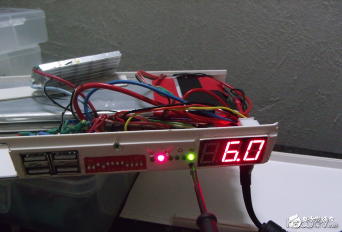 专业工程师制作的DIY多功能移动电源充电器