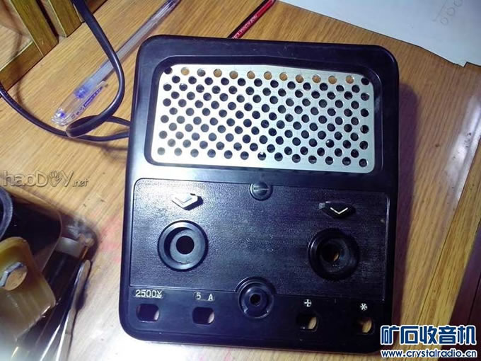 面板加工完后整体图 MF500型万用表改造的收音机!!