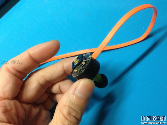 仿蓝牙耳机的一体化超小型矿石收音机