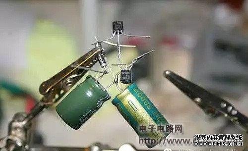 С�����֣�����һ���򵥵ĵ���Ӱ�