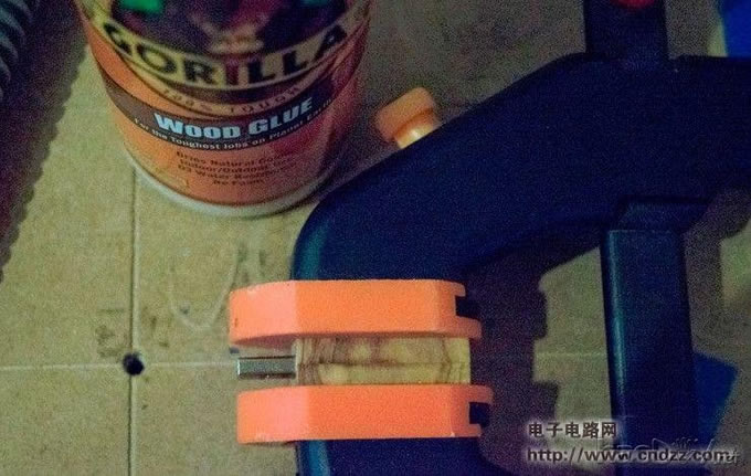 ֻ�ж��ư�U�̲�����������ӣ�ľ�ʺ�����