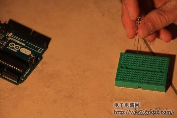 DIYһ������Arduino���Ƶ�RGB LED��