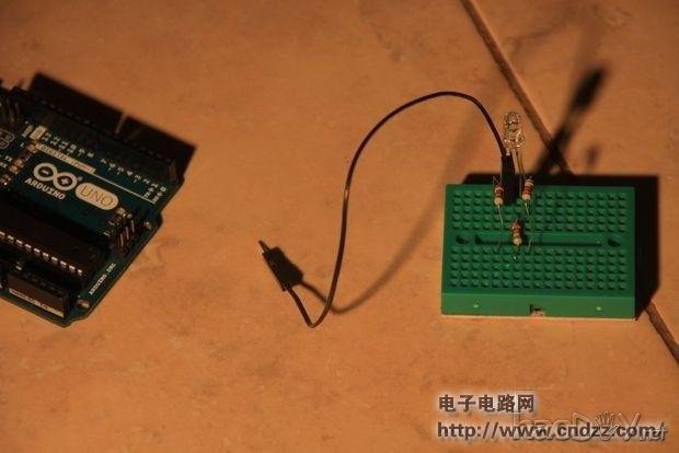 DIYһ������Arduino���Ƶ�RGB LED��