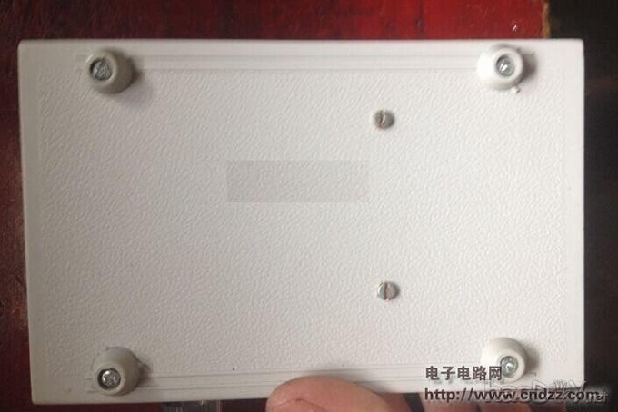 智能家居的基础:51单片机智能插座