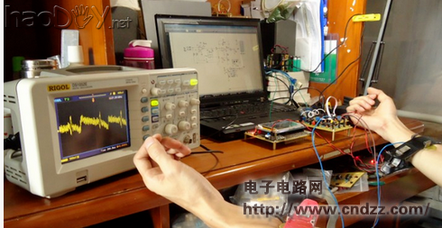 ����һ������STM32��Ƶ������ĵ�ɼ�ϵͳ����