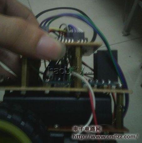 ����51��Ƭ������ѭ���Թ�����������ԭ��ͼ��PCB�����Գ�����