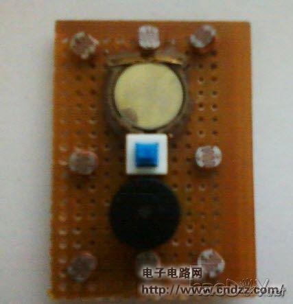 利用洞洞板DIY制作的包包防盗器