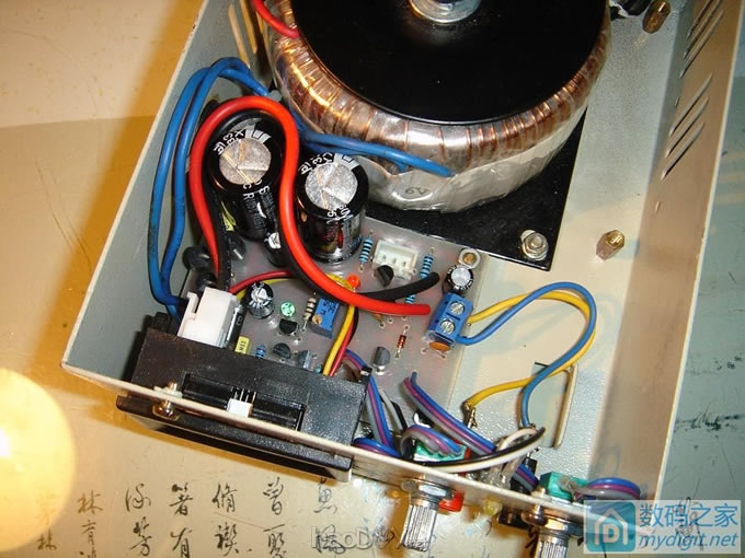 0.02~15V0.02~2AѹʵõԴ