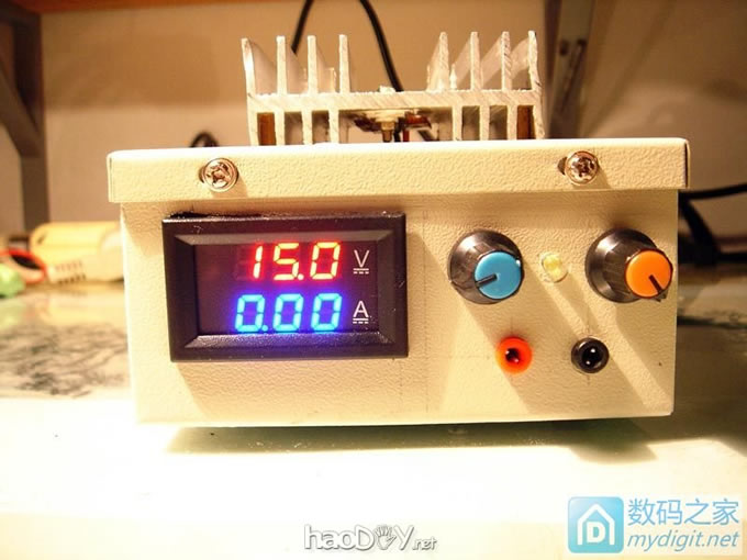 0.02~15V0.02~2AѹʵõԴ