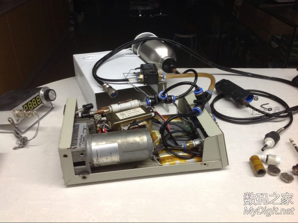 HAKKO 太贵了 D个屌丝牌吸锡器 HAKKO 太贵了 D个屌丝牌吸锡器