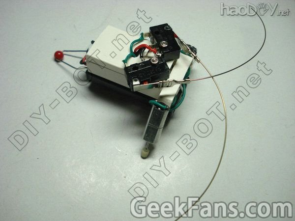 PVCBOT【7号A版】疯狂小强二代
