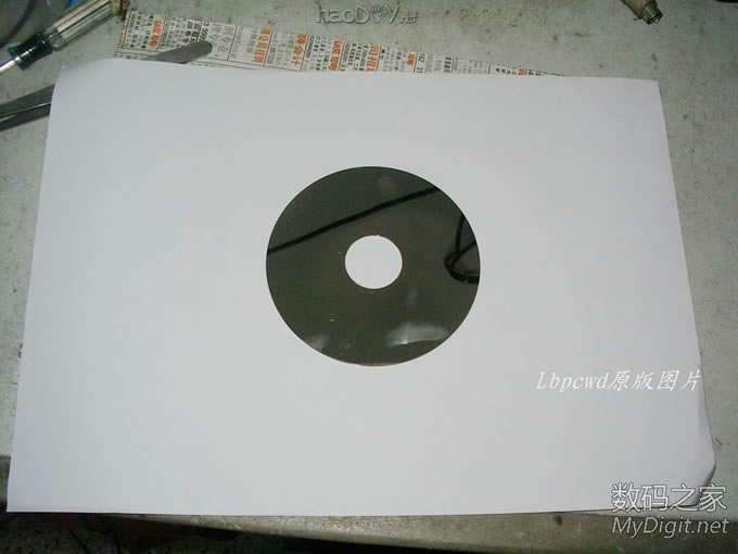 【Lbpcwd DIY (21)】废硬盘变身为生活实用品~钥匙盘 【Lbpcwd DIY (21)】废硬盘变身为生活实用品~钥匙盘