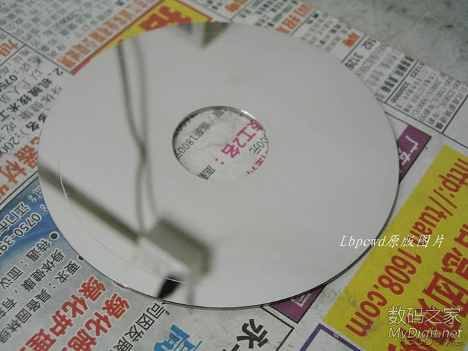 【Lbpcwd DIY (21)】废硬盘变身为生活实用品~钥匙盘 【Lbpcwd DIY (21)】废硬盘变身为生活实用品~钥匙盘