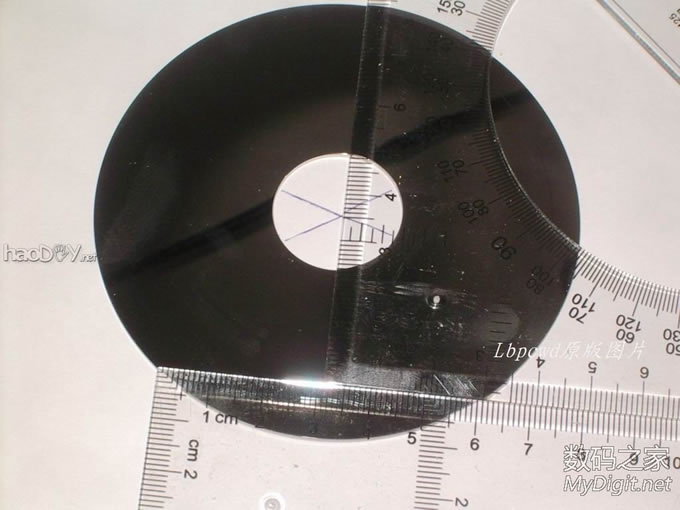 【Lbpcwd DIY (21)】废硬盘变身为生活实用品~钥匙盘 【Lbpcwd DIY (21)】废硬盘变身为生活实用品~钥匙盘