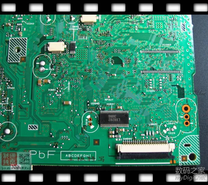 零成本破解新奇骏车机必须装在车上才能使用的限制,不需要拆机!