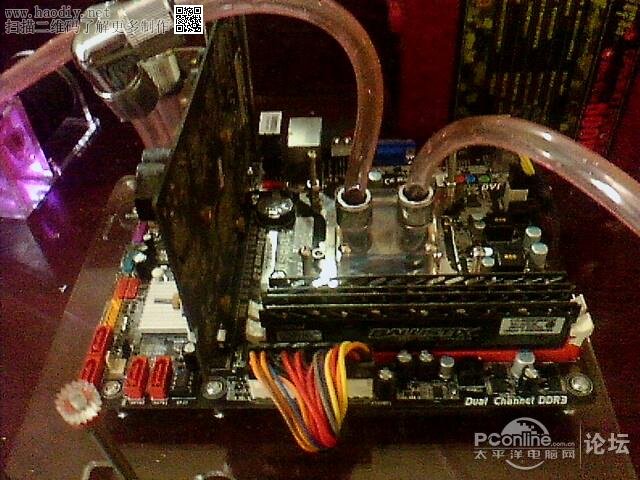 点击查看原图  冰与火的艺术 自制 水冷 电脑桌